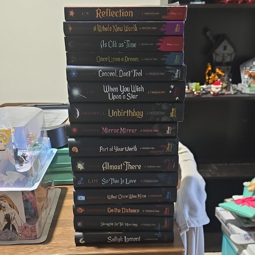 Disney Themed Book Collection - Black